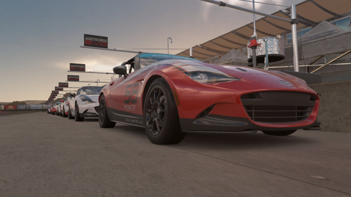 První dojmy: Assetto Corsa Evo mělo start jako z autoškoly, ale rozjíždí se slušně