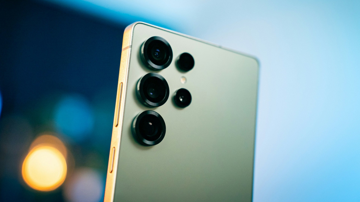 Nejlepší Samsung za půlku? Běžně stojí čtyřicet, ulovit ho můžete za 19 tisíc