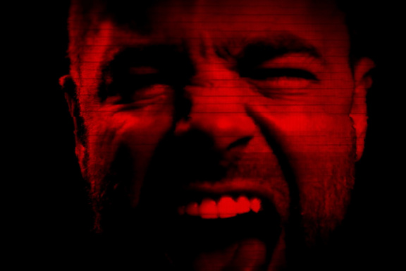 Ben Starr a Neil Newbon v hororu Dead Take
