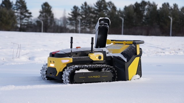Modulární robot Yarbo – chytré řešení pro efektivní péči o pozemky