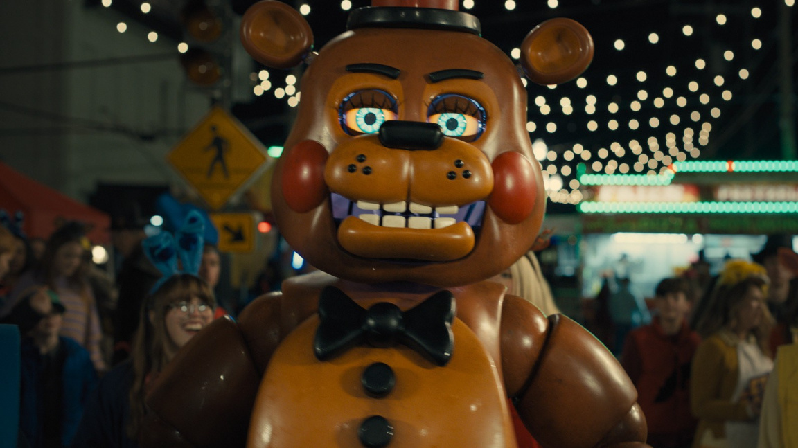 První ukázka z filmu Pět nocí u Freddyho 2 slibuje návrat starých známých