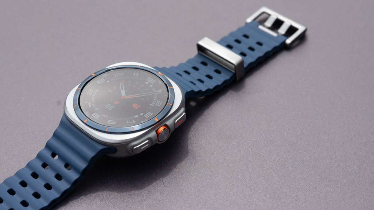 Samsung rekordně zlevnil chytré hodinky, ceny padly na 4 790 Kč