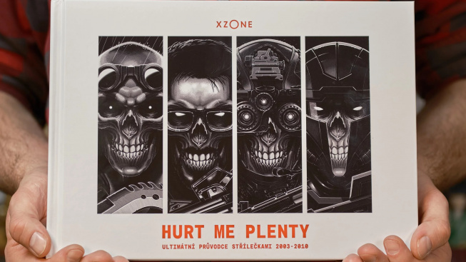 Střílečková bible konečně v češtině. Hurt Me Plenty na 470 stranách vypráví o historii moderních FPS