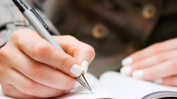 Plagiarism Checker v éře AI: proč je kontrola originality důležitější než kdy dřív