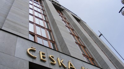 Krize: Zásadním úkolem je uvolnit úvěrové toky a řešit znehodnocená aktiva bank