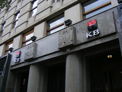 Komerční banka poskytla v loňském roce 29%  všech úvěrů středním a velkým podnikům v České republice