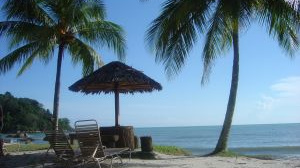 Slabá koruna pravděpodobně zdraží dovolené