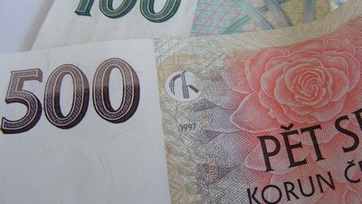 ČNB krátí úrokové sazby, hypotéky však nezlevňují. Proč?