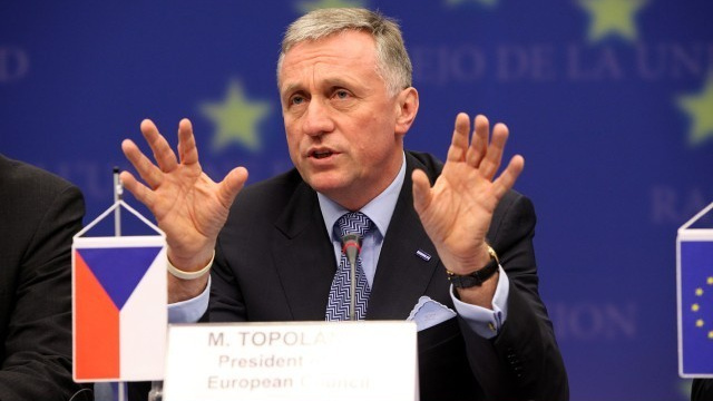 Topolánek očekává, že jej Klaus dle zvyklostí pověří sestavením nové vlády