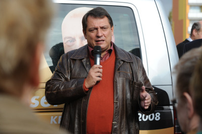 Firmy se bojí, aby nebyl sestavením vlády pověřen Jiří Paroubek