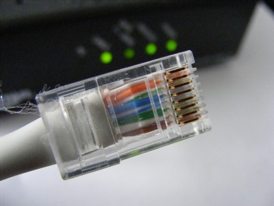 Počítač a internet v domácnosti používá více než polovina Čechů