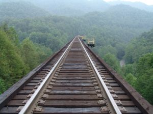 Policie zatýkala za fiktivní zakázky Českých drah