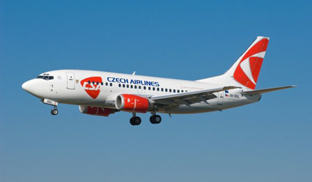 Piloti: I přes politicky nestabilní situaci v České republice by měla pokračovat privatizace společnosti ČSA