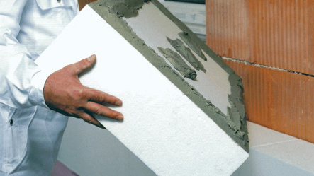 Zelená úsporám: Které banky zprostředkují dotace na zateplení domů?