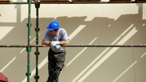 Za prací se stěhovat nechceme, radši přijmem nižší mzdu