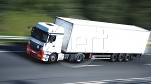 Dopravci budou protestovat kvůli mýtu, nedostali slevu