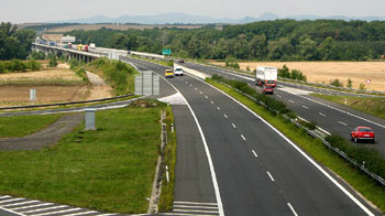 Nedostatek peněz ohrožuje dostavby dálnic