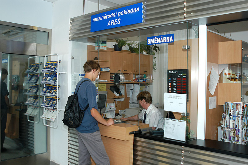 Od dnešního dne se otevírají nové obchody na pražském hlavním nádraží