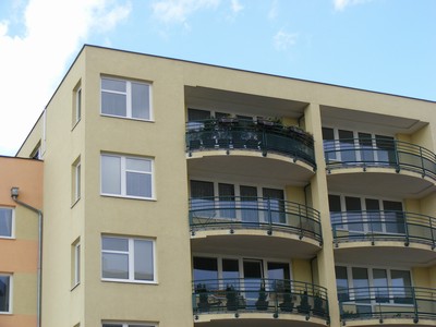 Ceny bytů v květnu prudce klesly