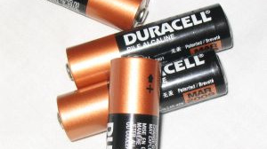 Každý prodejce, který má baterie a monočlánky, nebo zboží na baterie v nabídce, bude muset odebírat i použité