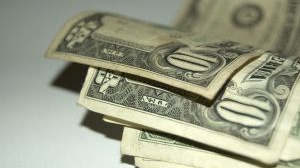 Milionářů je ve světě díky krizi méně a stále ubývají