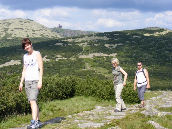 V Česku klesl počet turistů o téměř 18 procent, ve světě o 8 procent