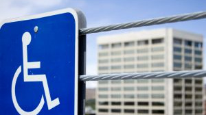 Zaměstnávat osoby se zdravotním postižením se vyplatí - Snížíte si daňovou povinnost