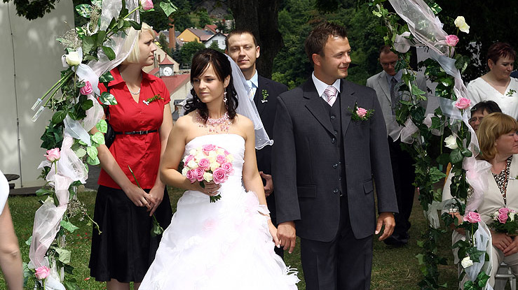 Novomanželská půjčka. Splňujete nároky na poskytnutí?