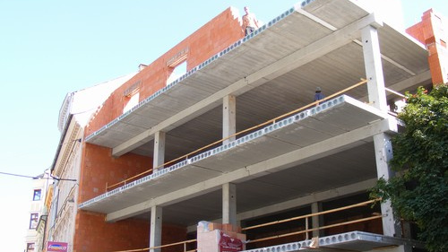 Dodavatelé interiérů bojují o přežití, přišli o zakázky od developerů