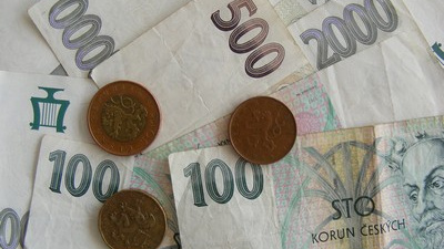 Odbory jsou zásadně proti snížení platu státních zaměstnanců o 4 pct