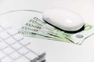 Daně: Platíte daně převodem? Pozor na změnu v termínech!