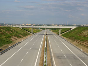 Roční dálniční známky podraží na 1200Kč, vláda již rozhodla