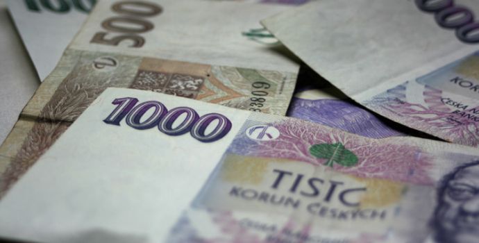 Banky mají od listopadu jen dva dny na převody peněz, místo tří dní