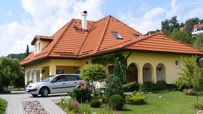 Místo bytů v Česku frčí prodej a stavba rodiných domků