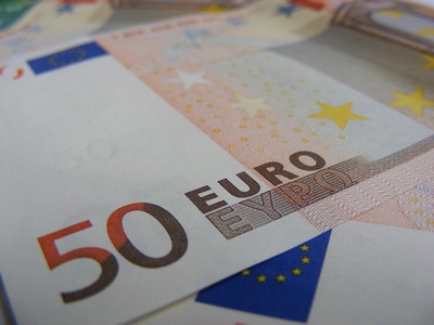 Spotřebitelské ceny eurozóny se propadly již pátý měsíc v řadě