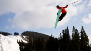 Kam na lyže? Česko je levnější, zahraničí pořád kvalitnější