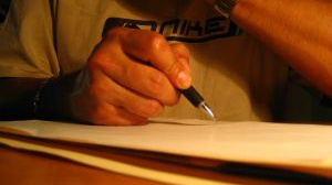 Důchodce už nebude možné v práci diskriminovat