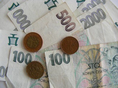Tržby obchodníků klesají už 13 měsíců