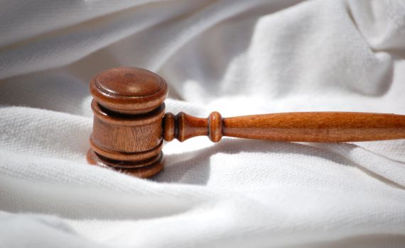 Protikorupční balíček umožní zastavit trestní stíhání výměnou za svědectví