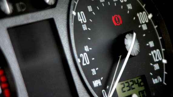 Stočený tachometr má v česku přes milion automobilů