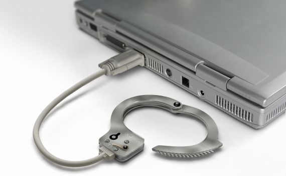 Jak vám mohou být legálně odcizeny úspory?