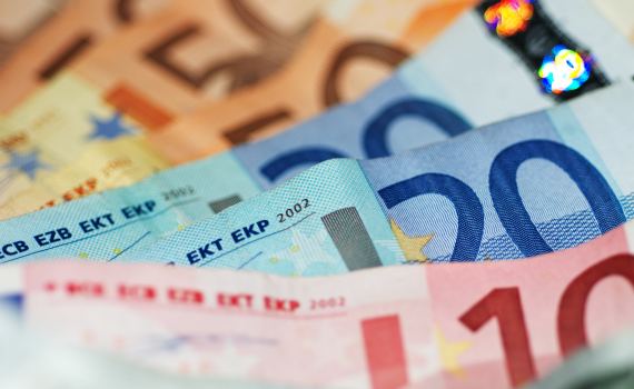 ČR získala z EU o rekordních 42,3 miliardy více, než zaplatila