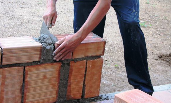 V ČR legálně pracuje více než 230 tisíc cizinců, v jakých oborech?