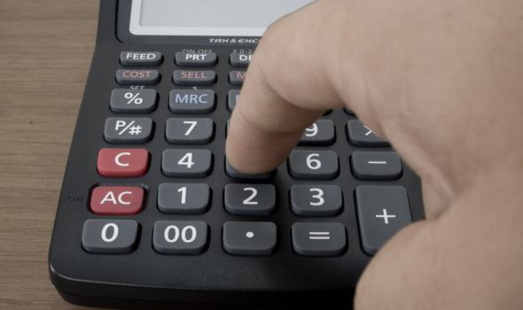 Jak si snížit daň o zaplacené úroky z úvěru?