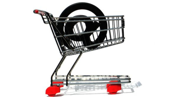 E-shopy kradou zákazníky kamenným obchodům