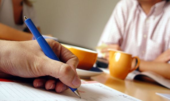 Práce v zahraničí: Jaké profese chtějí v okolních zemích?