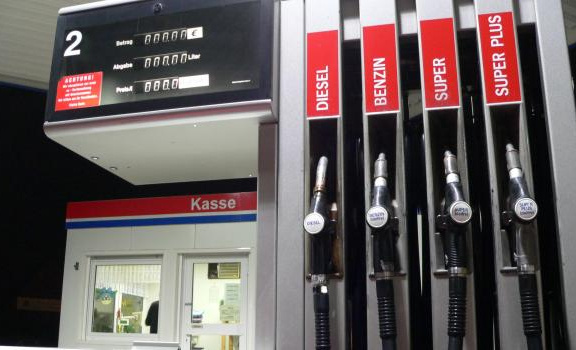 Cena benzínu i nafty začne opět růst