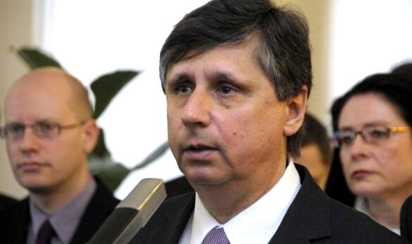 Zdanění benefitů zmizí ze zákona o DPH, vláda ustoupila odborářům