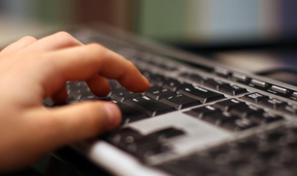 Práce na hlavní pracovní poměr je pro 40 procent lidí nezajímavá