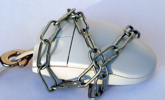 Firmy si mohou zdarma prověřit bezpečnost svých PC